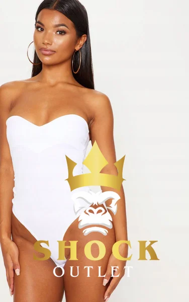 A8B203 BIAŁE GŁADKIE BODY Z ODKRYTYMI RAMIONAMI PRETTYLITTLETHING S